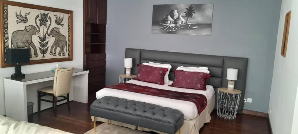 Residence Hoteliere Oceane Либревил Екстериор снимка
