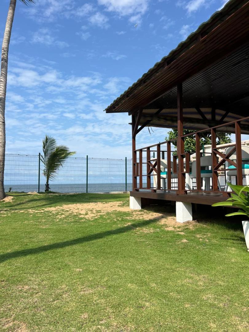 Residence Hoteliere Oceane Либревил Екстериор снимка