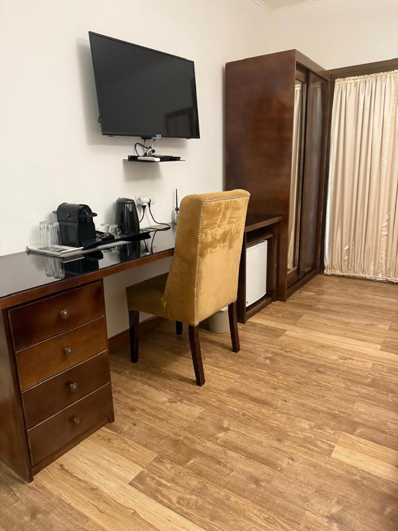 Residence Hoteliere Oceane Либревил Екстериор снимка